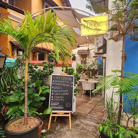 Ederra Stays & Cafe Panaji Eksteriør billede